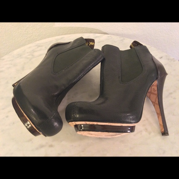 L.A.M.B Black Leather Ankle Platform Booties. Round Toe Wm Sz 7 M - Picture 13 of 15